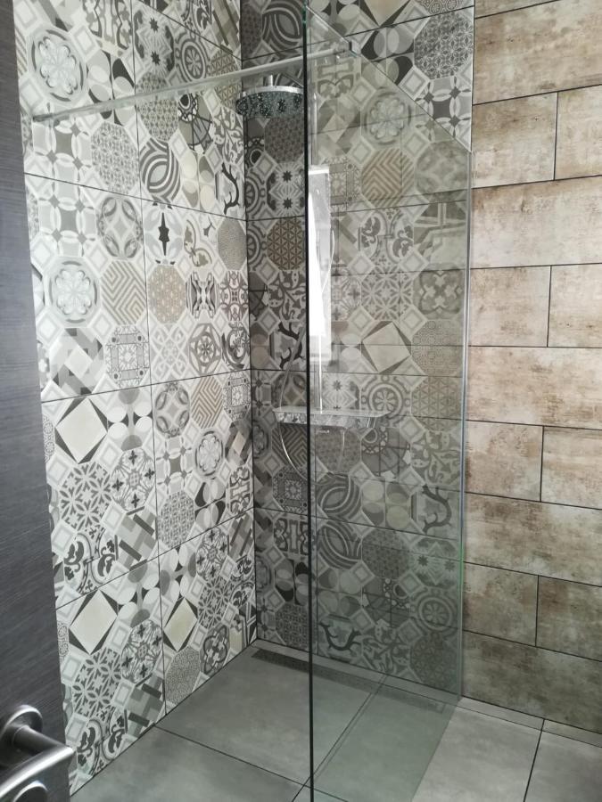 Apartmani Radic Rg 로고즈니차 외부 사진