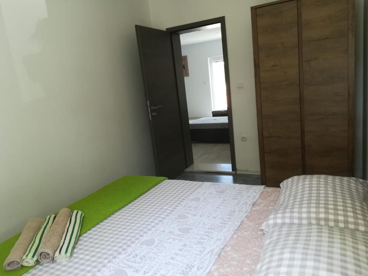 Apartmani Radic Rg 로고즈니차 외부 사진