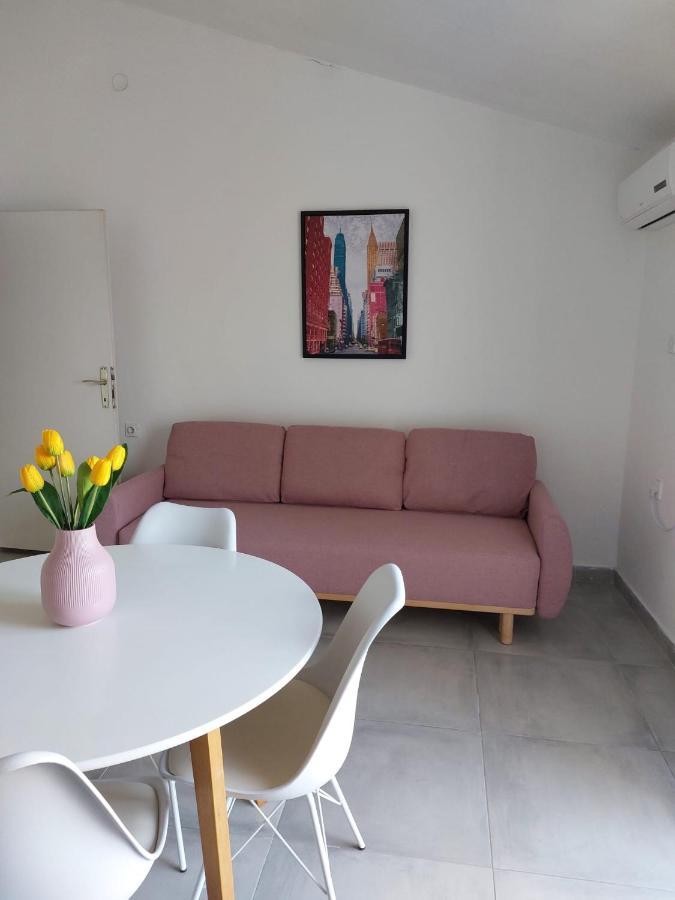 Apartmani Radic Rg 로고즈니차 외부 사진