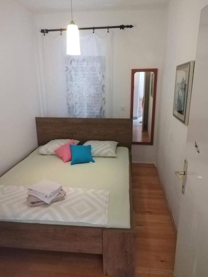 Apartmani Radic Rg 로고즈니차 외부 사진